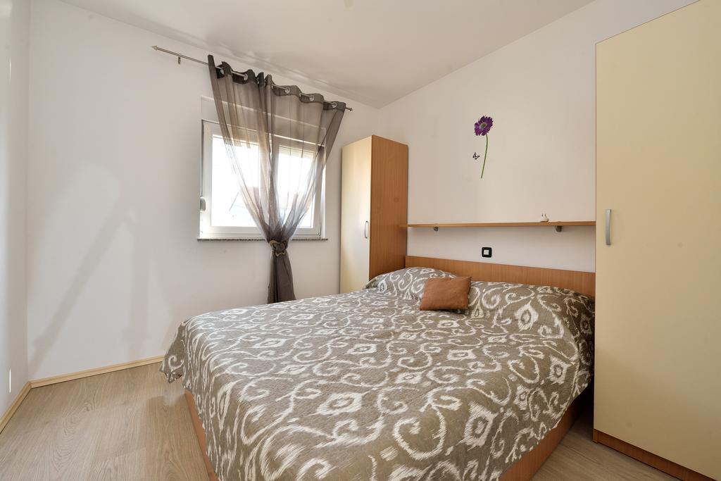 Apartments Nika & Karla 比比涅 外观 照片